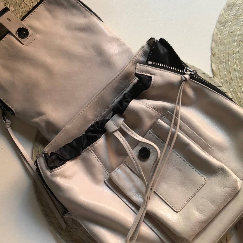 Botkier backpack purse - Picture 3 of 8